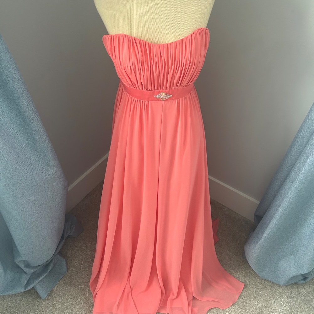 Dress - Picture 2 of 7